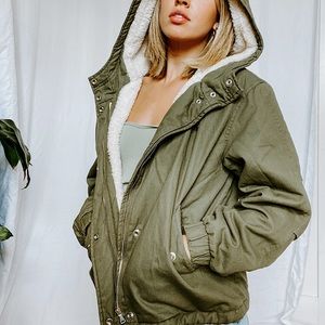 Army green winter jacket with soft faux fur!